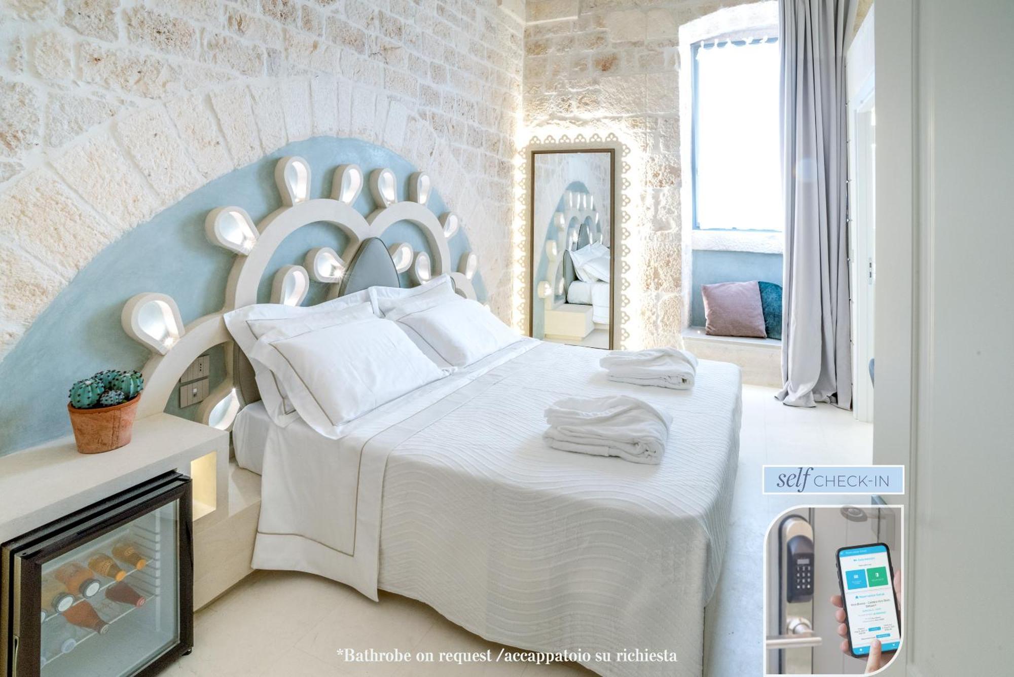 אוסטוני Vico Bianco Raro Smart Rooms Collection מראה חיצוני תמונה