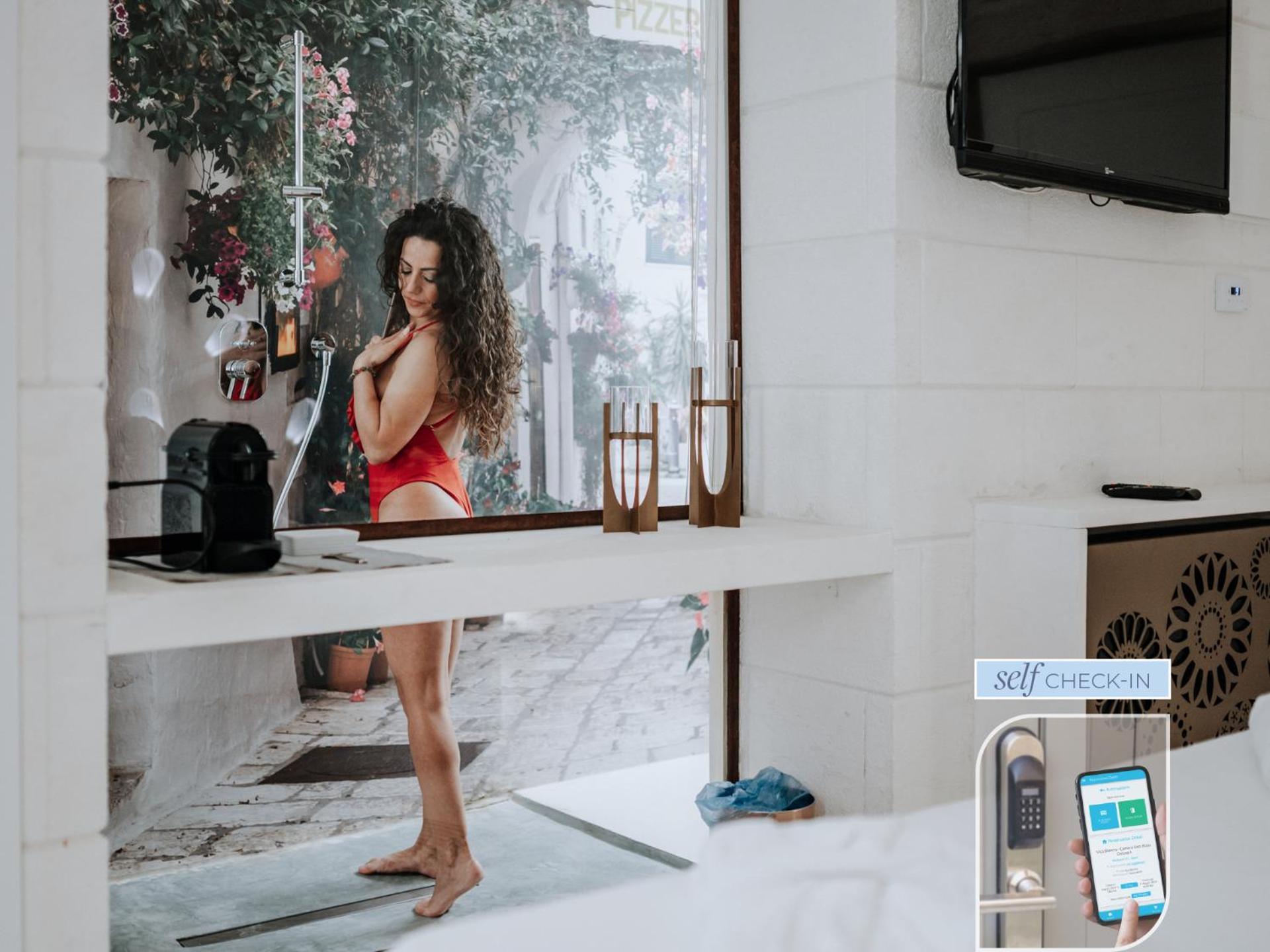 אוסטוני Vico Bianco Raro Smart Rooms Collection מראה חיצוני תמונה